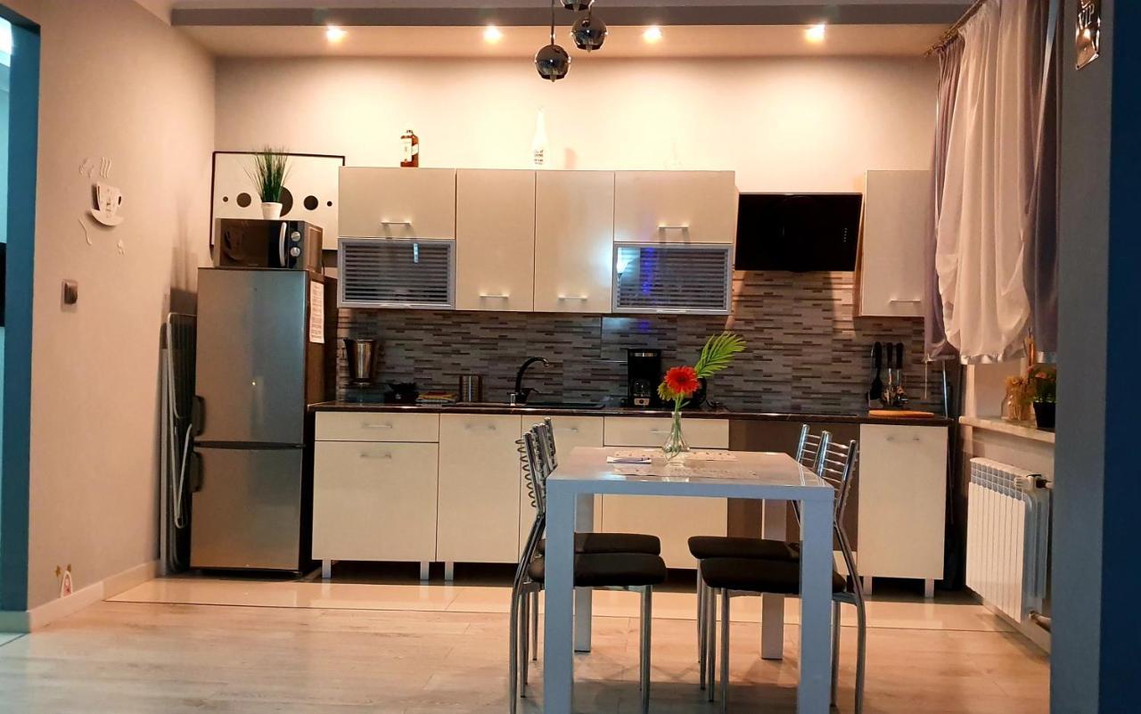 Apartamenty Sofija Deluxe Centrum เจโลนากูรา ภายนอก รูปภาพ