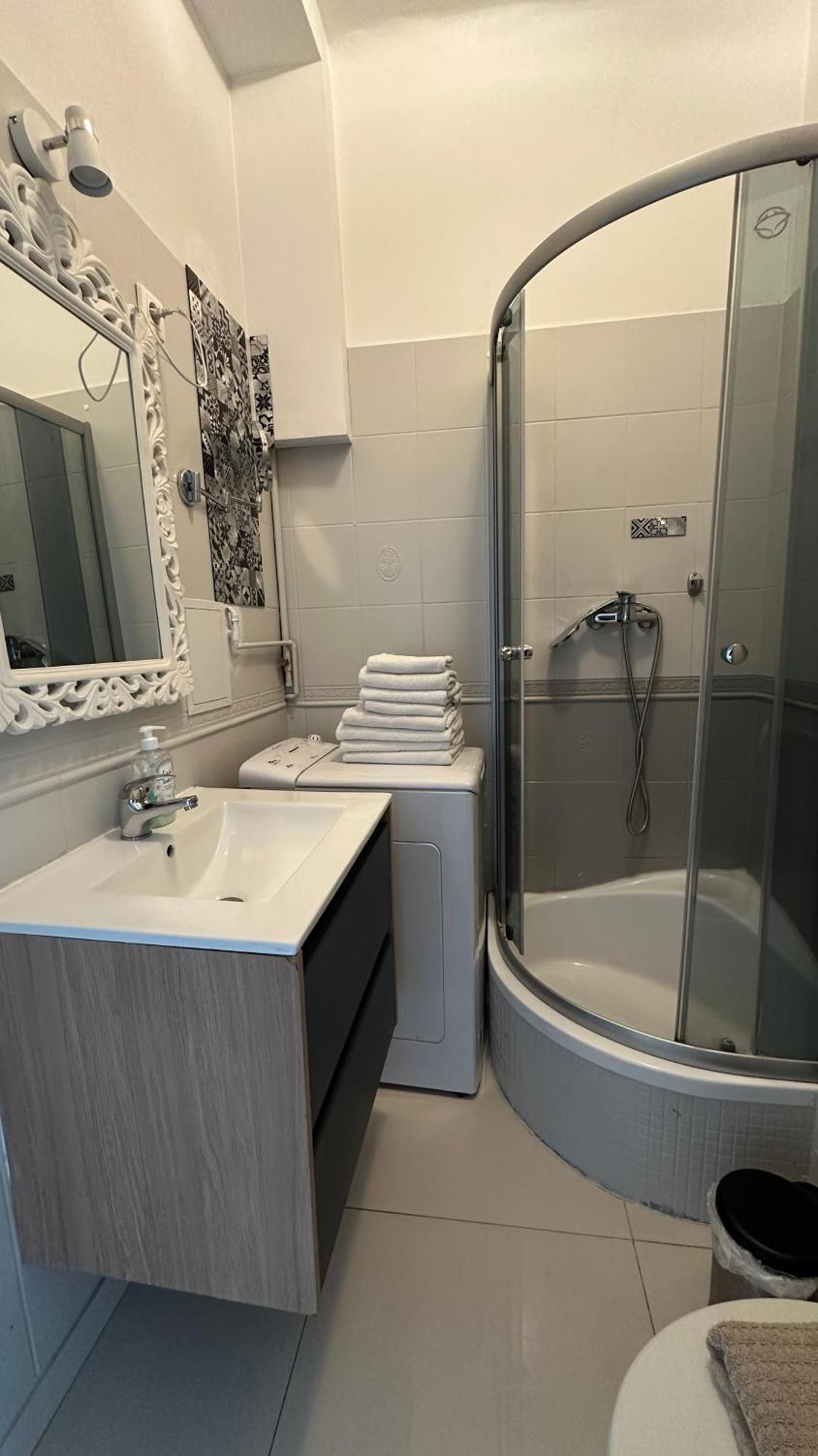 Apartamenty Sofija Deluxe Centrum เจโลนากูรา ภายนอก รูปภาพ