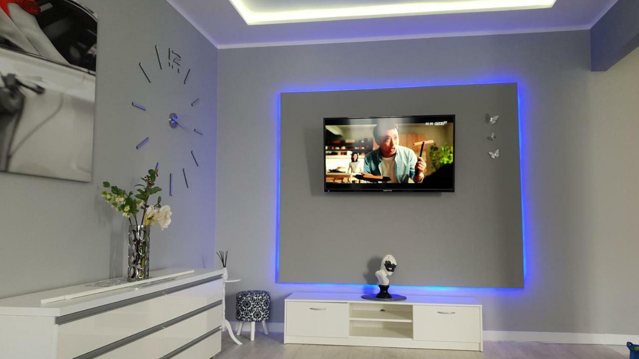 Apartamenty Sofija Deluxe Centrum เจโลนากูรา ภายนอก รูปภาพ