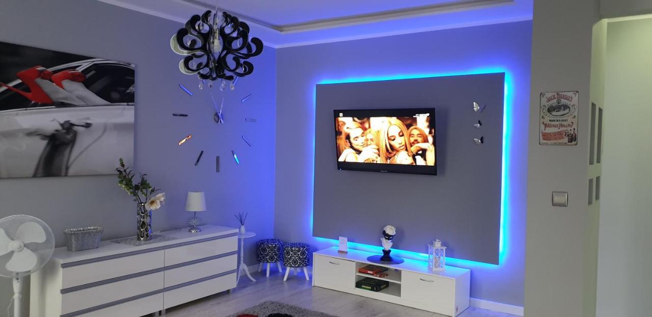 Apartamenty Sofija Deluxe Centrum เจโลนากูรา ภายนอก รูปภาพ